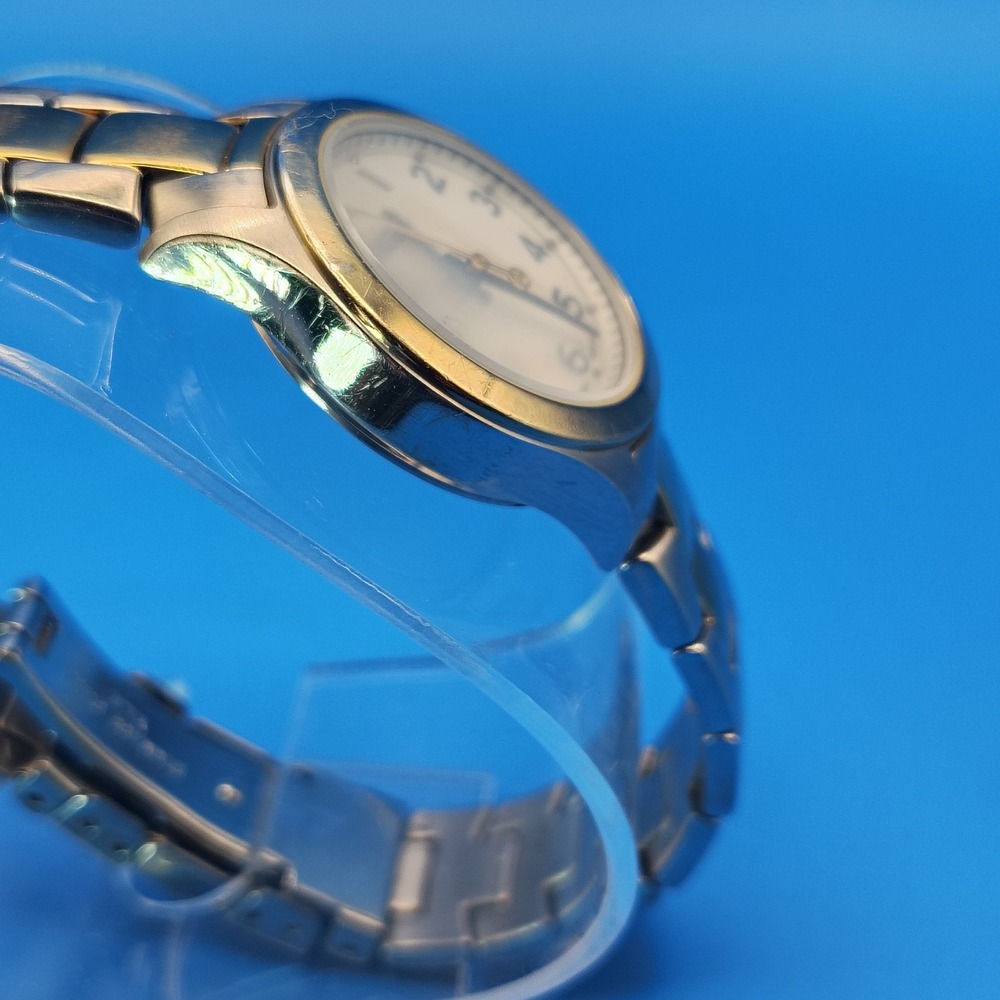 Vintage 2006 Timex Indiglo 27mm Two Tone Women's Quartz Watch Fully Restored - Picture 3 of 9